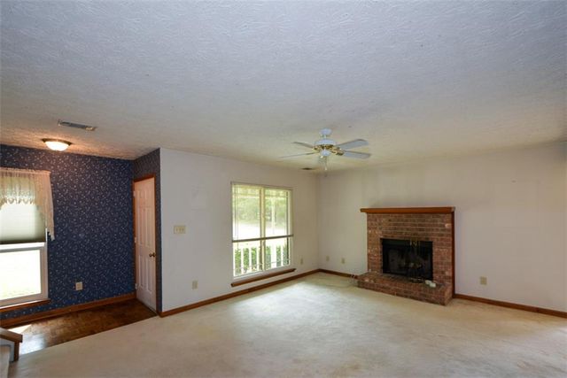 183 Timothy Lane NW, Lilburn, GA 30047