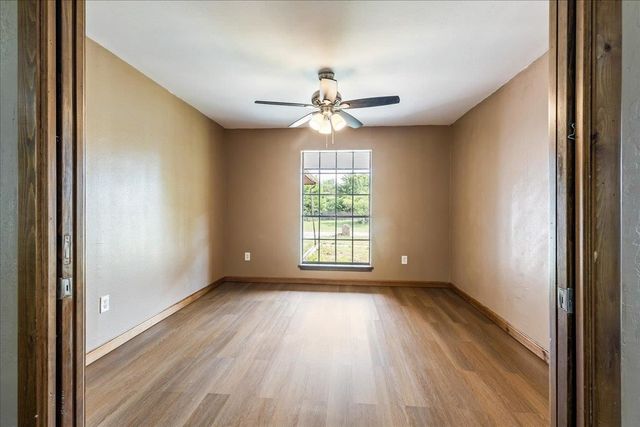 148 Lora Ln, Lawton, OK 73507
