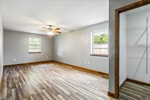 148 Lora Ln, Lawton, OK 73507
