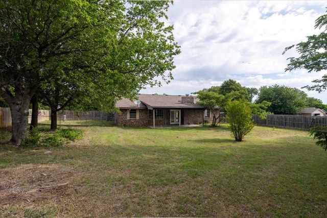 148 Lora Ln, Lawton, OK 73507