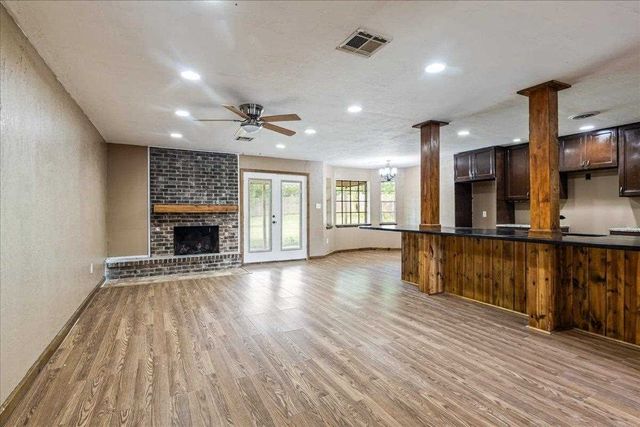 148 Lora Ln, Lawton, OK 73507