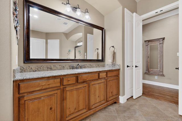 3989 Benchmark Lane, Frisco, TX 75034