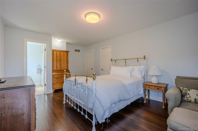 56 Autumn Chase Drive, Hopewell Junction, NY 12533