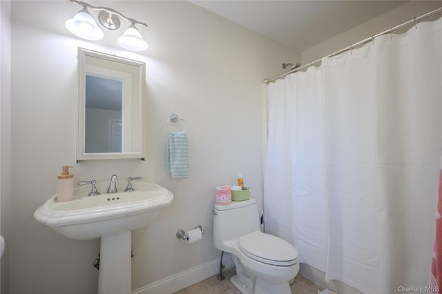 56 Autumn Chase Drive, Hopewell Junction, NY 12533