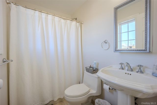 56 Autumn Chase Drive, Hopewell Junction, NY 12533