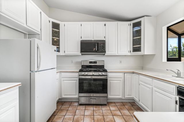 30320 Travis Avenue, Cathedral City, CA 92234