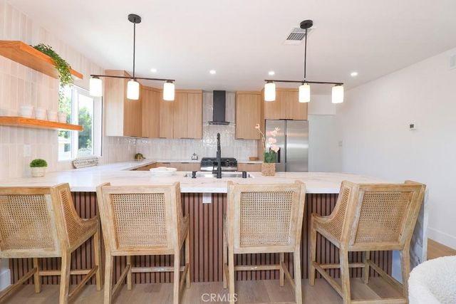 1839 W 35th, Los Angeles, CA 90018