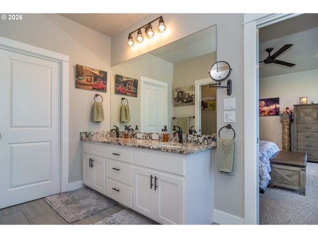 1232 SOUTHRIDGE Way, Roseburg, OR 97470