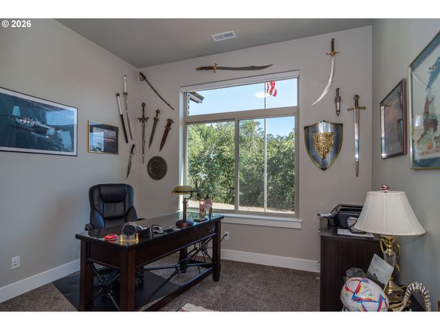 1232 SOUTHRIDGE Way, Roseburg, OR 97470