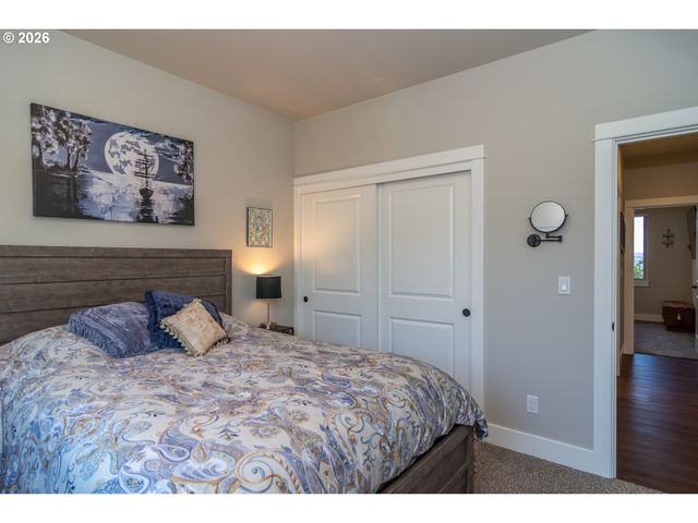 1232 SOUTHRIDGE Way, Roseburg, OR 97470