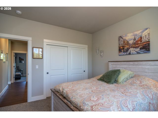 1232 SOUTHRIDGE Way, Roseburg, OR 97470