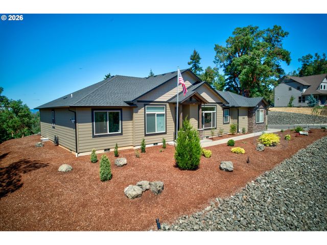 1232 SOUTHRIDGE Way, Roseburg, OR 97470