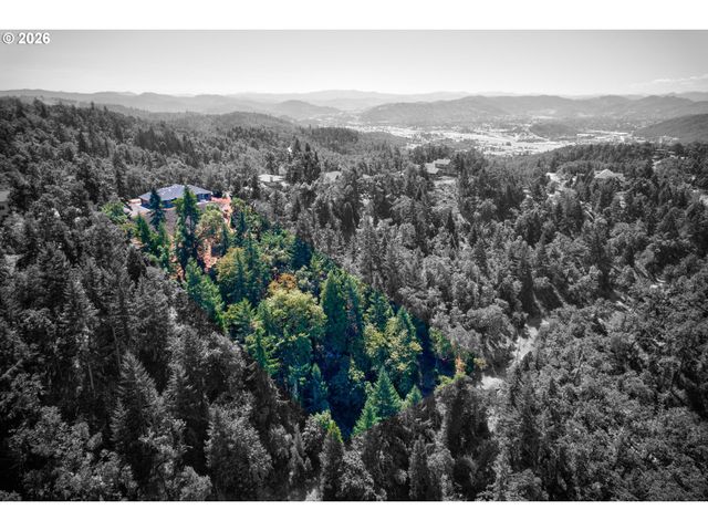 1232 SOUTHRIDGE Way, Roseburg, OR 97470