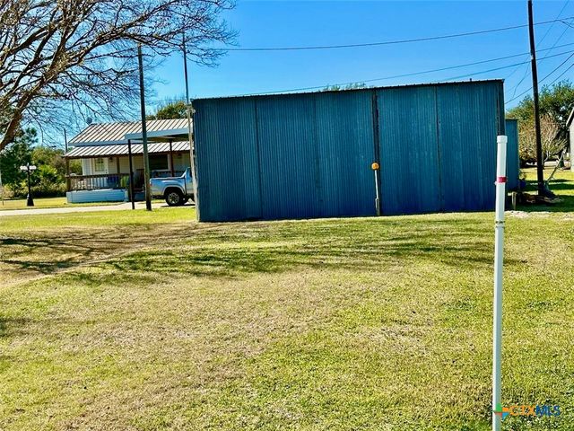 1502 W Monroe Avenue, Port O'connor, TX 77982