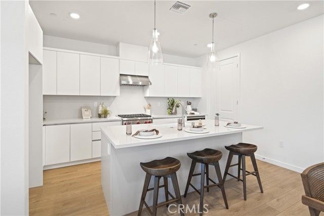 2352 Channel Drive 101, Ventura, CA 93003