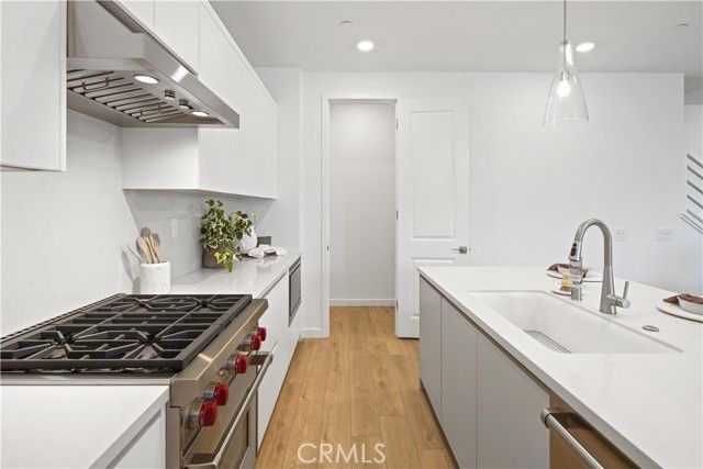 2352 Channel Drive 101, Ventura, CA 93003