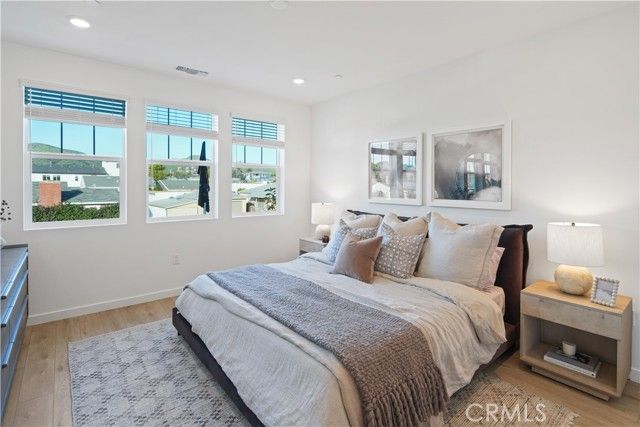 2352 Channel Drive 101, Ventura, CA 93003