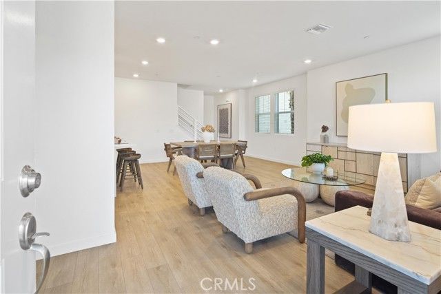 2352 Channel Drive 101, Ventura, CA 93003