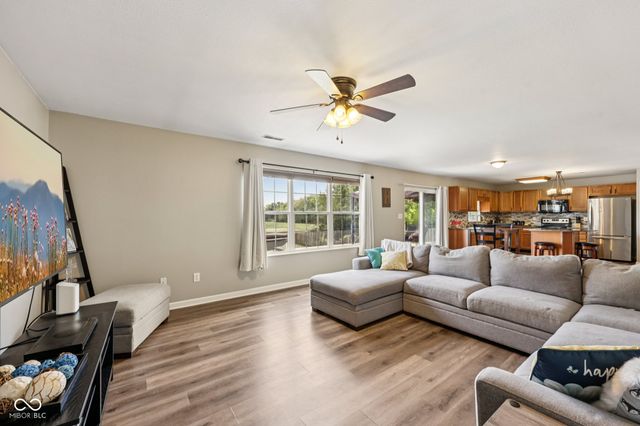 19212 Golden Meadow Way, Noblesville, IN 46060