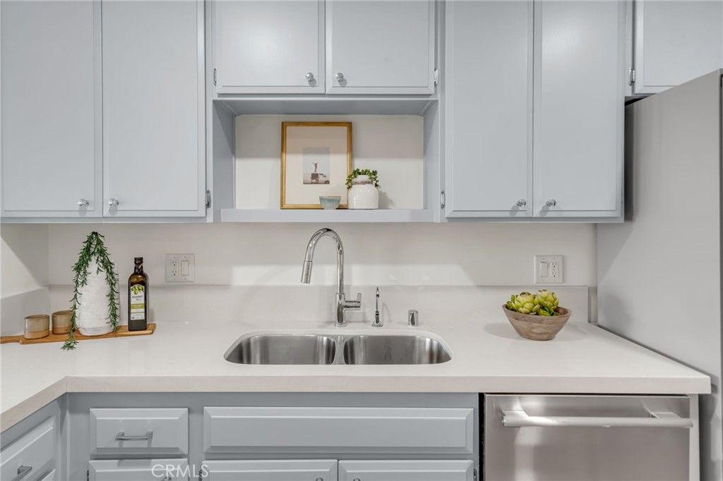 Image 15 of property listing at 250 The Village 303, Redondo Beach, CA 90277