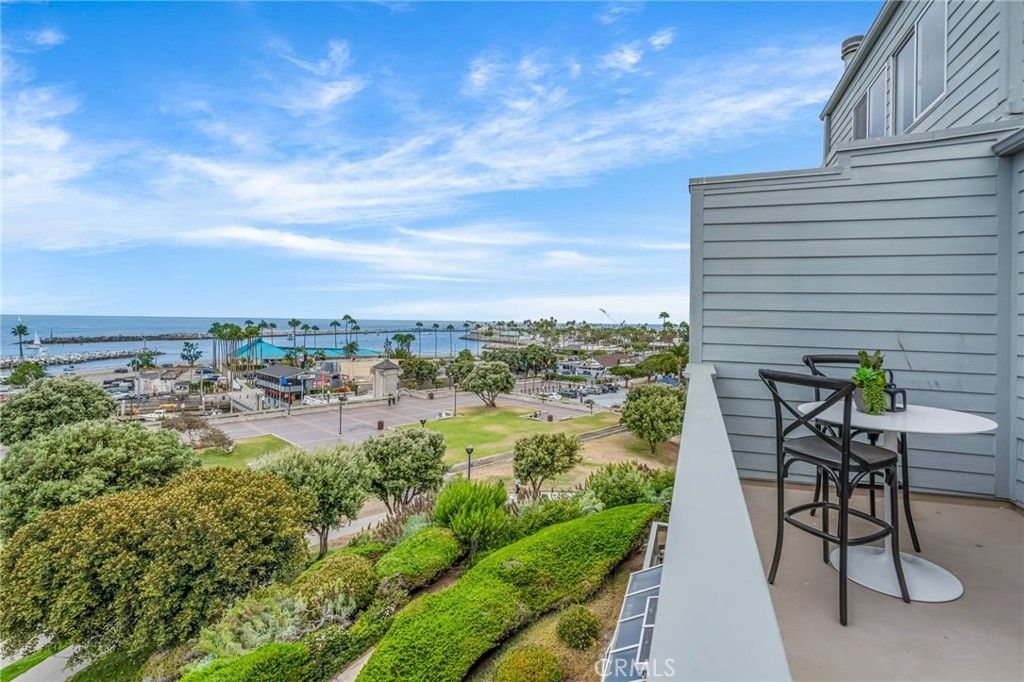 Image 31 of property listing at 250 The Village 303, Redondo Beach, CA 90277
