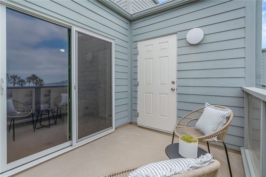 Image 37 of property listing at 250 The Village 303, Redondo Beach, CA 90277
