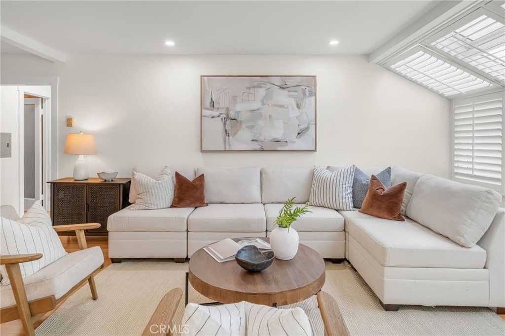 Image 6 of property listing at 250 The Village 303, Redondo Beach, CA 90277