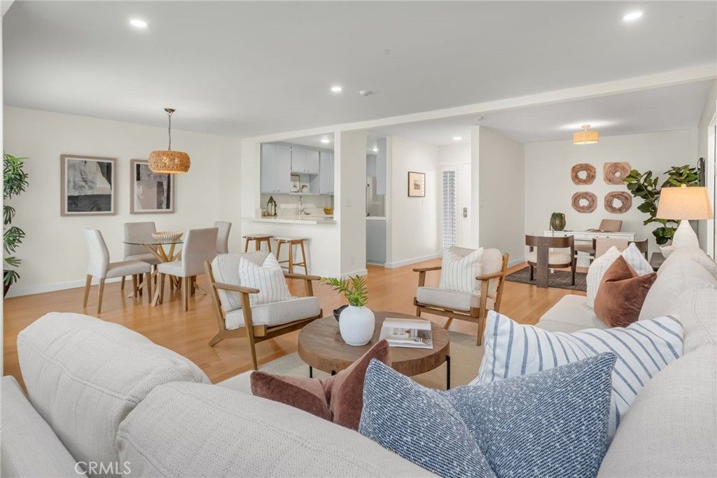 Image 7 of property listing at 250 The Village 303, Redondo Beach, CA 90277