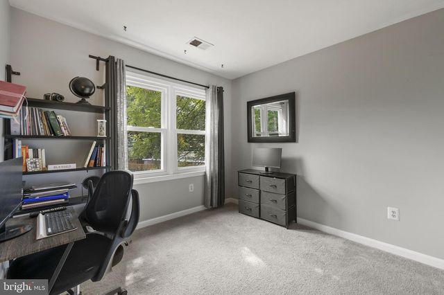 2017 SERPENTINE TER, Silver Spring, MD 20904