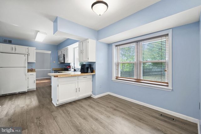 2017 SERPENTINE TER, Silver Spring, MD 20904