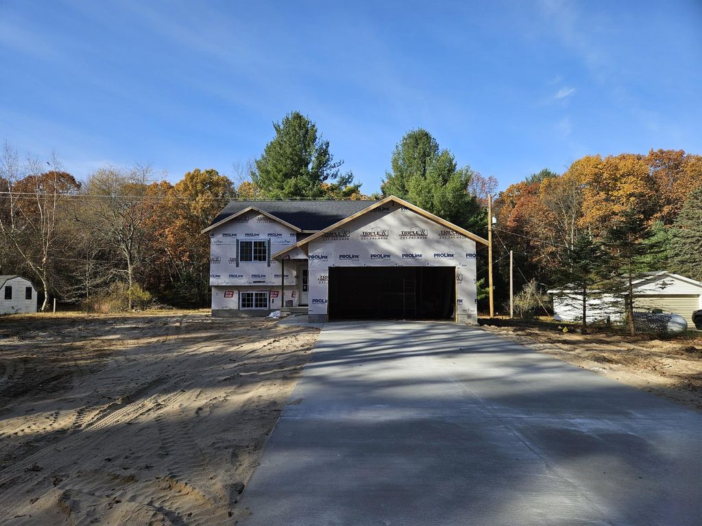 5897 Nestrom Road, Fruitland Twp, MI 49461