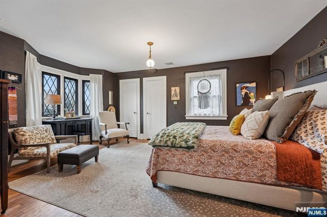 54 Joyce Road, Tenafly, NJ 07670