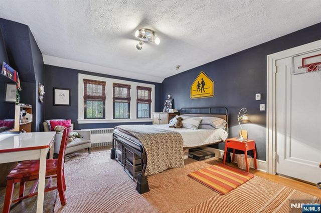 54 Joyce Road, Tenafly, NJ 07670