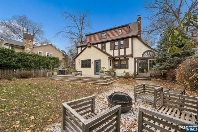 54 Joyce Road, Tenafly, NJ 07670