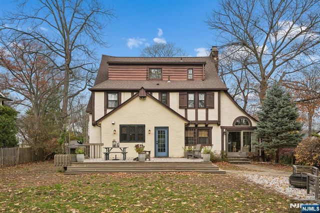 54 Joyce Road, Tenafly, NJ 07670