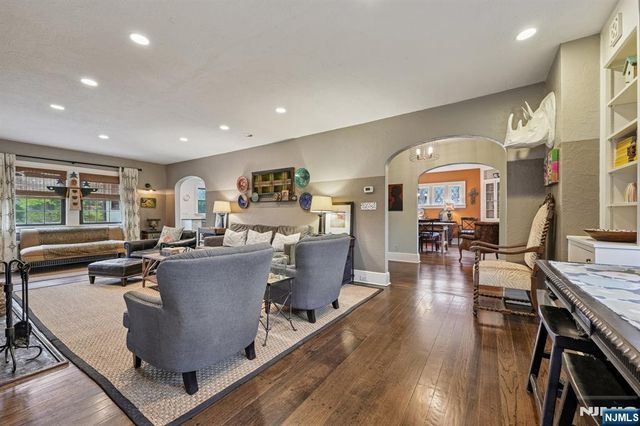 54 Joyce Road, Tenafly, NJ 07670