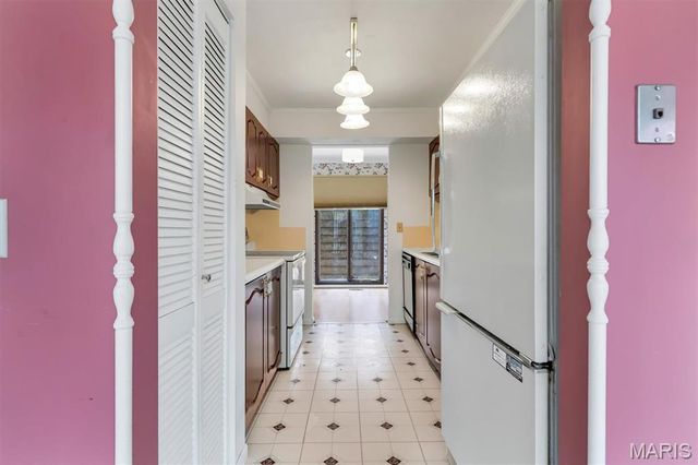 1503 Birnamwood Trail Drive, Ballwin, MO 63021