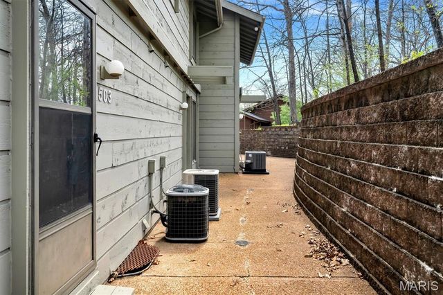 1503 Birnamwood Trail Drive, Ballwin, MO 63021