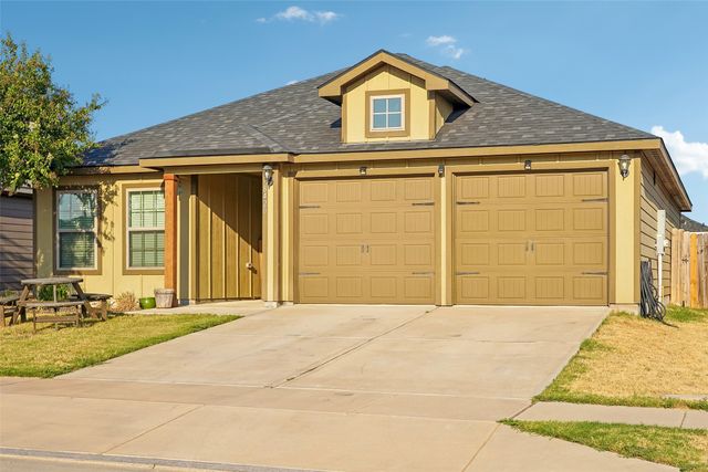 8420 Steel Dust Drive, Fort Worth, TX 76179
