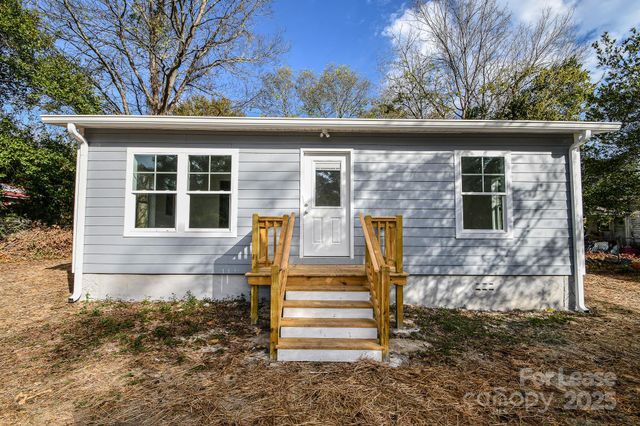 4 Chapman Street, Cheraw, SC 29520
