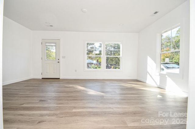 4 Chapman Street, Cheraw, SC 29520