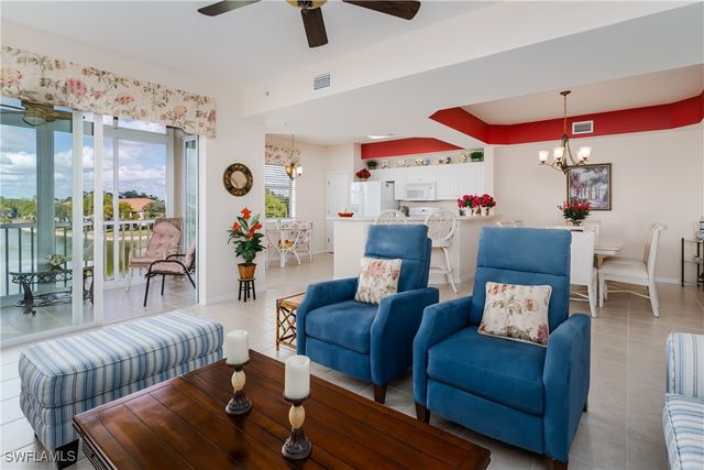 3990 Loblolly Bay DR 302, Naples, FL 34114