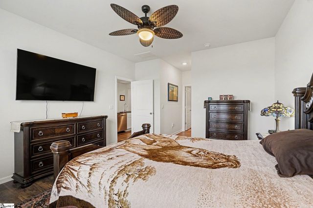 221 Emerald Creek Avenue, Greer, SC 29651