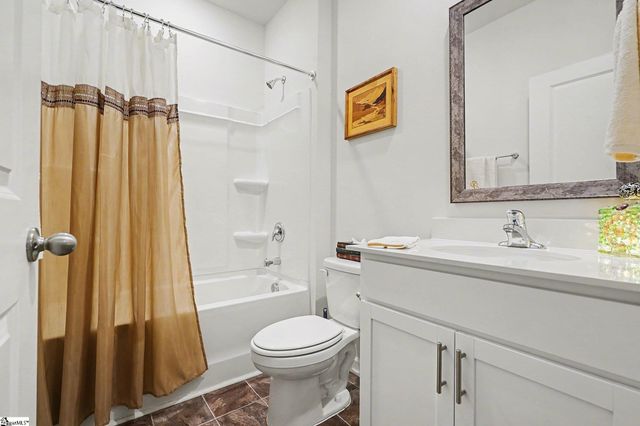 221 Emerald Creek Avenue, Greer, SC 29651