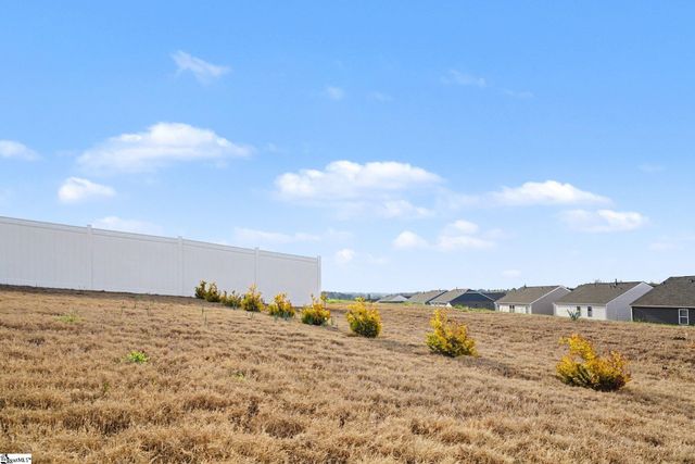 221 Emerald Creek Avenue, Greer, SC 29651