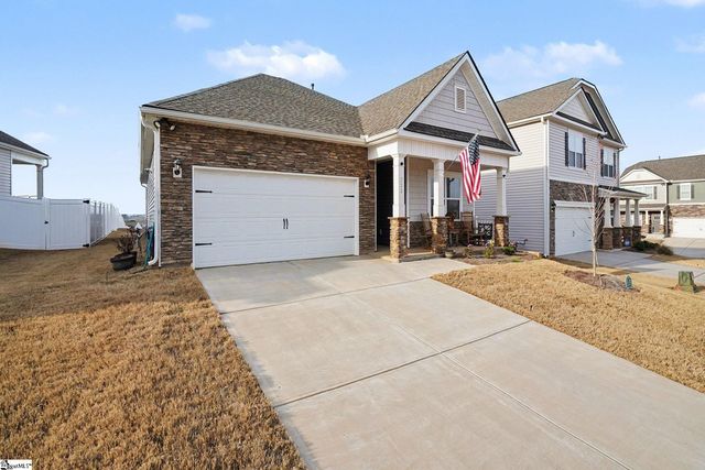 221 Emerald Creek Avenue, Greer, SC 29651