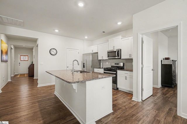 221 Emerald Creek Avenue, Greer, SC 29651