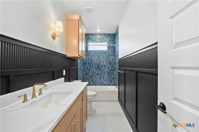 6649 King Oaks Boulevard, Salado, TX 76571