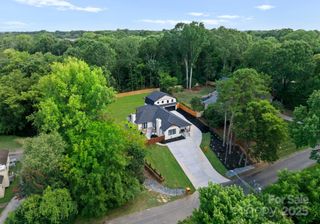 6326 Cedar Croft Drive, Charlotte, NC 28226