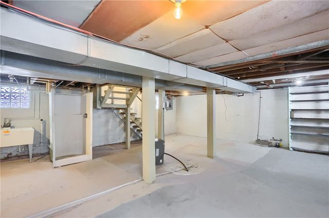 403 Federal Street, City Of But Nw, PA 16001